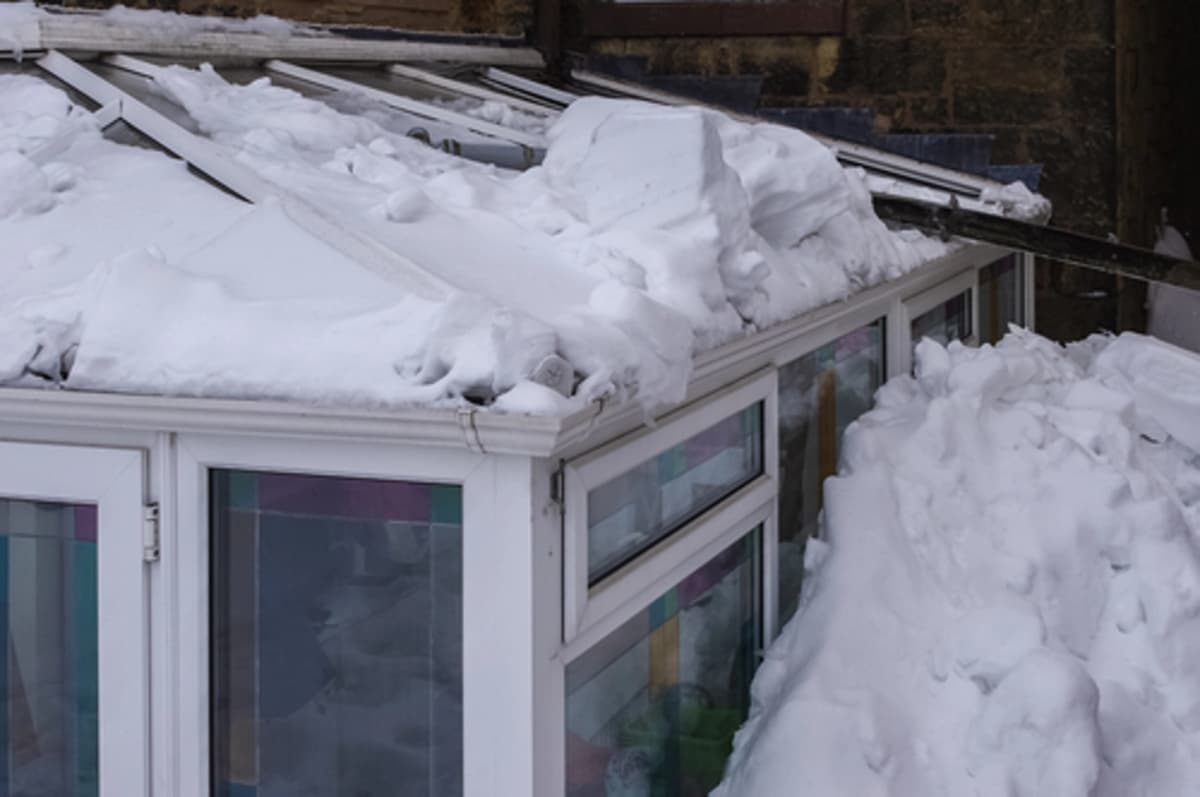 Sell your house for cash to avoid winter risks